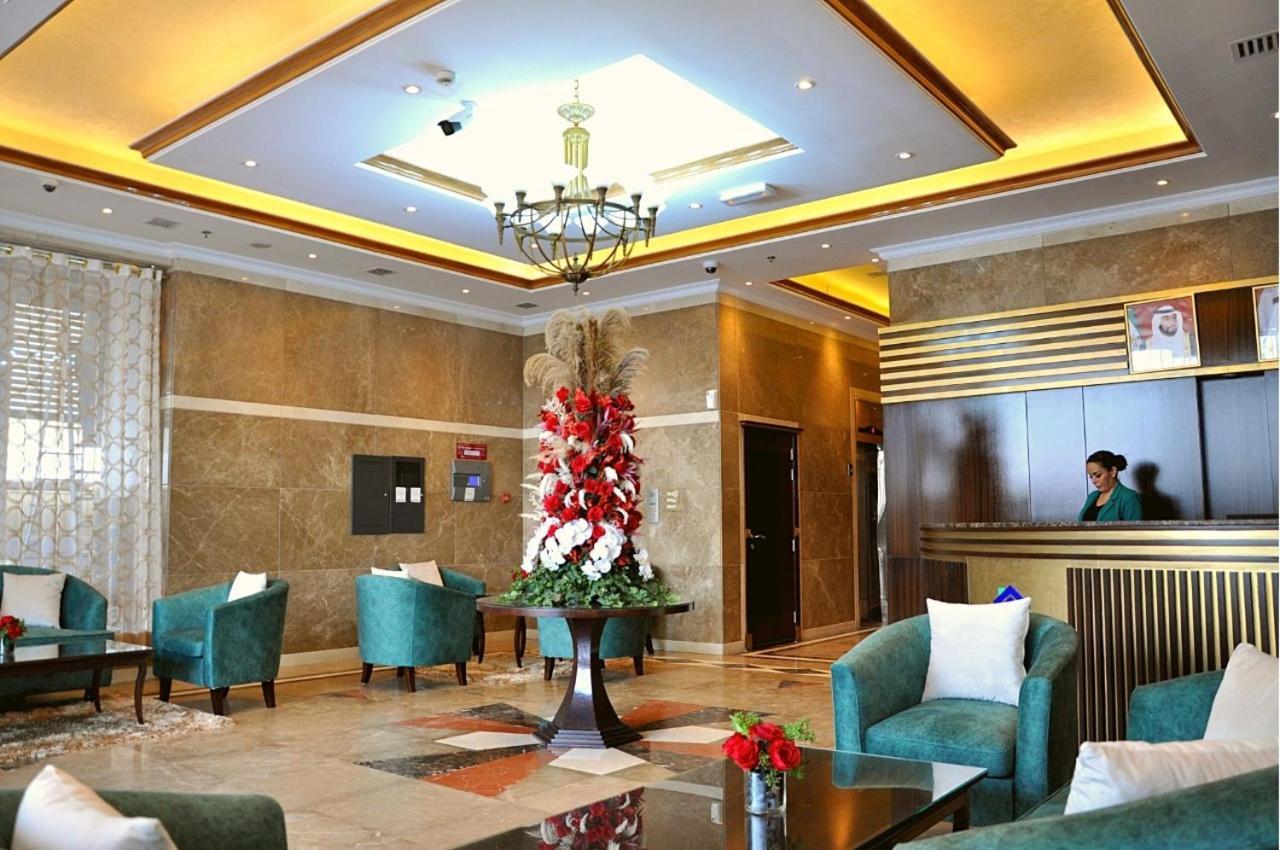 Care Holiday Homes Apartments Barsha Heights Dubái Exterior foto